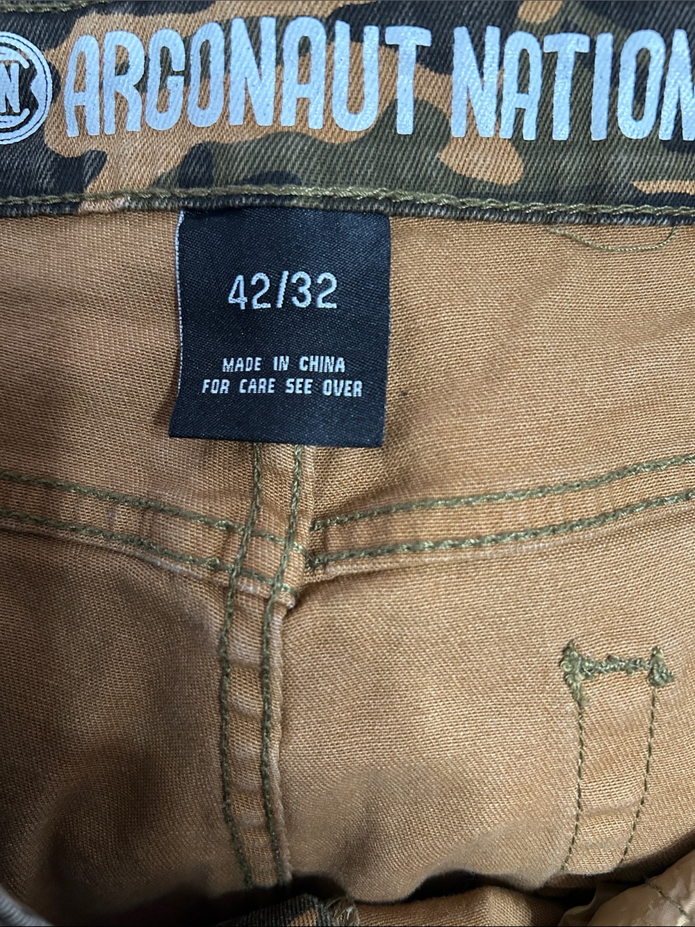 Argonaut Nation Men’s Camouflage Distressed Cargo Jeans 42/32 - Picture 9 of 9